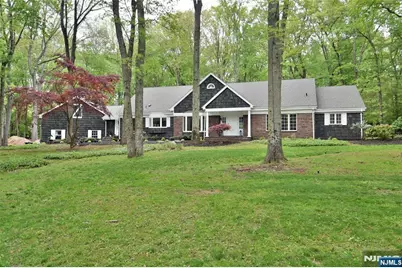 3-5 Red Rock Trail, Saddle River, NJ 07458 - Photo 2
