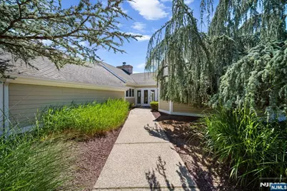 12 Sandburg Court, Mahwah, NJ 07430 - Photo 28