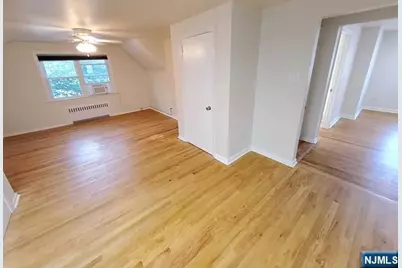 1268 Anderson Avenue 2Fl #2Fl, Fort Lee, NJ 07024 - Photo 6