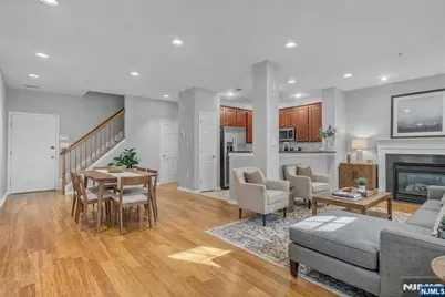 40 Lydia Drive, Guttenberg, NJ 07093 - Photo 8