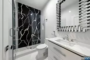 108 Lafayette Ave, Passaic, NJ 07055 - Photo 22