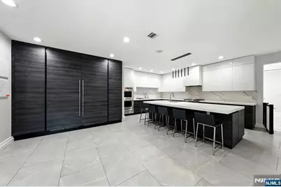 108 Lafayette Ave, Passaic, NJ 07055 - Photo 4