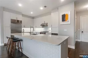 3 Somerset Ln 415, Edgewater, NJ 07020 - Photo 6