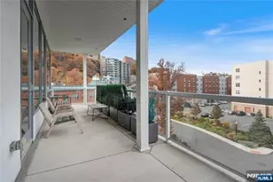 3 Somerset Ln 415, Edgewater, NJ 07020 - Photo 12