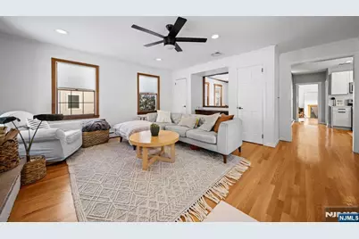 367 Van Winkle Avenue, Hawthorne, NJ 07506 - Photo 18