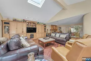 89 Barrett Ln, Wyckoff Township, NJ 07481 - Photo 12