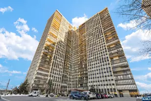 300 Winston Dr 2906, Cliffside Park, NJ 07010 - Photo 1