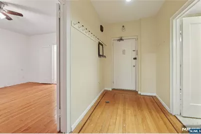 100 Palisade Avenue D12 #D12, Englewood, NJ 07631 - Photo 16