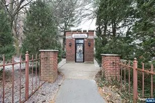 100 Palisade Ave D12, Englewood, NJ 07631 - Photo 1