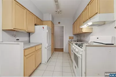 100 Palisade Avenue D12 #D12, Englewood, NJ 07631 - Photo 30