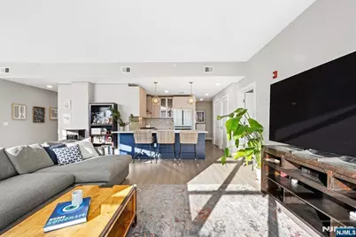 711 1st Street 202 #202, Hoboken, NJ 07030 - Photo 2