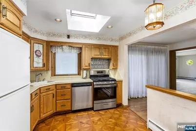 630 Valley Court, Washington Township, NJ 07676 - Photo 10