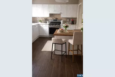 80 Caruth Avenue, Elmwood Park, NJ 07407 - Photo 2