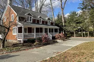 261 E Saddle River Rd, Saddle River, NJ 07458 - Photo 2