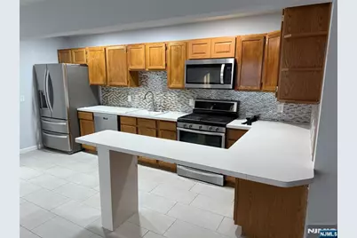 25 Pavonia Avenue 2 #2, Kearny, NJ 07032 - Photo 4