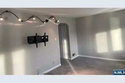 260 W Allendale Avenue, Allendale, NJ 07401 - Photo 6