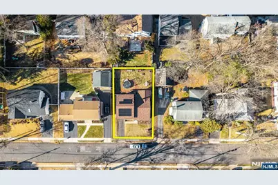 36 Vivyen Street, Bergenfield, NJ 07621 - Photo 36