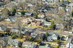 36 Vivyen St, Bergenfield, NJ 07621 - Photo 32