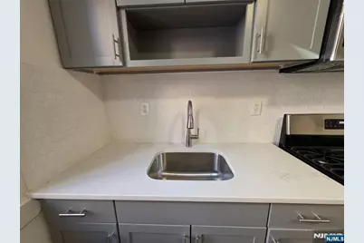 367 Sanford Avenue 1R #1R, Newark, NJ 07106 - Photo 8