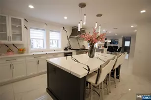 315 Freemans Ln, Franklin Lakes, NJ 07417 - Photo 10