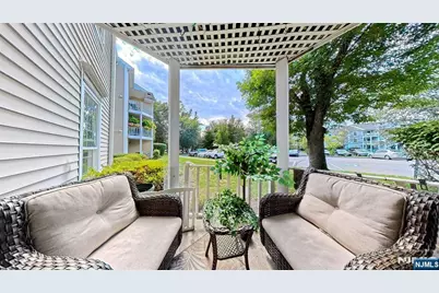 366 Cottonwood Way, Mahwah, NJ 07430 - Photo 16