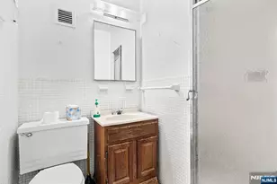 1 Horizon G2, Fort Lee, NJ 07024 - Photo 16