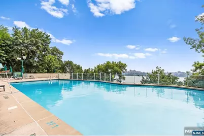 1 Horizon G2 #G2, Fort Lee, NJ 07024 - Photo 24