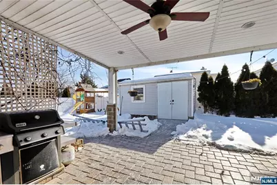 124 Lee Street, Elmwood Park, NJ 07407 - Photo 8