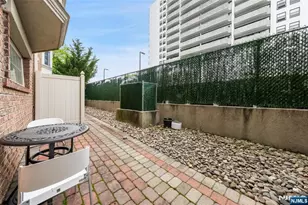 1602 Center Ave B, Fort Lee, NJ 07024 - Photo 28