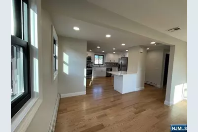 117 Forest Avenue 2 #2, Lyndhurst Township, NJ 07071 - Photo 8