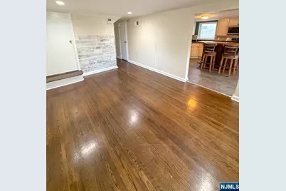 223 Day Avenue 2 #2, Cliffside Park, NJ 07010 - Photo 6