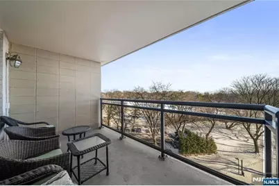 2200 N Central Road 6H #6H, Fort Lee, NJ 07024 - Photo 10