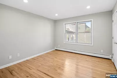 132 Clinton Place, East Rutherford, NJ 07073 - Photo 14
