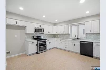 132 Clinton Place, East Rutherford, NJ 07073 - Photo 8