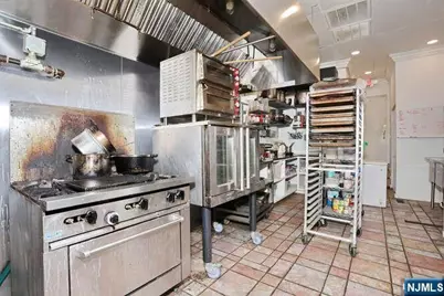 39 Godwin Avenue 39 #39, Ridgewood, NJ 07450 - Photo 12