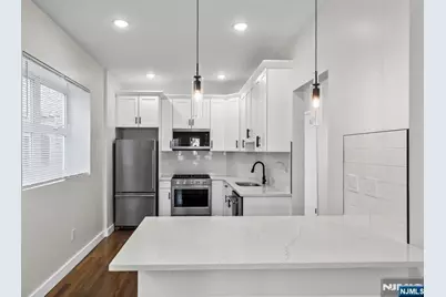 63 Highwood Terrace, Weehawken, NJ 07086 - Photo 18