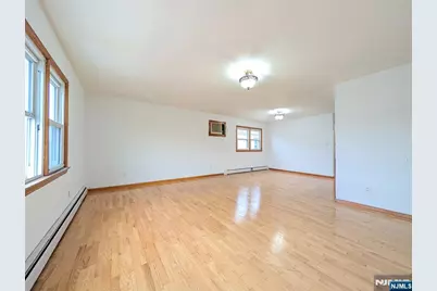 519 Davis Avenue, Kearny, NJ 07032 - Photo 2