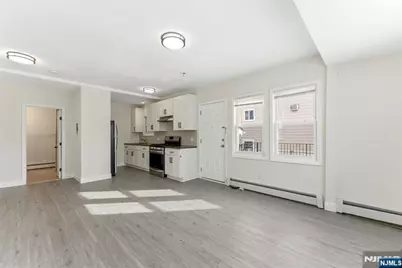 14 Avenue A 1R #1R, Lodi, NJ 07644 - Photo 1