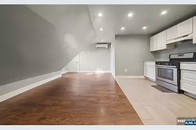 297 Runyon Street, Newark, NJ 07108 - Photo 12