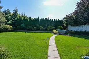 130 Glenwood Rd, Ridgewood, NJ 07450 - Photo 2