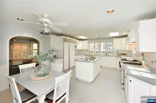 130 Glenwood Rd, Ridgewood, NJ 07450 - Photo 10