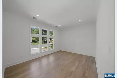 92 Franklin Street, Tenafly, NJ 07670 - Photo 4