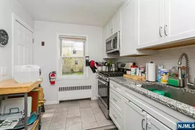 160 Magnolia Avenue, Cresskill, NJ 07626 - Photo 10