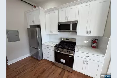 24-30 Pleasant 2 East #2 East, Maywood, NJ 07607 - Photo 4