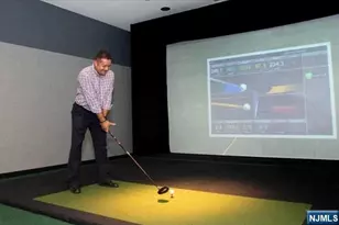 320 Adolphus Ave 404, Cliffside Park, NJ 07010 - Photo 18