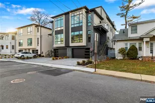 811 Jassamine Way, Fort Lee, NJ 07024 - Photo 2