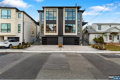 811 Jassamine Way, Fort Lee, NJ 07024 - Photo 1