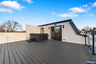 811 Jassamine Way, Fort Lee, NJ 07024 - Photo 36