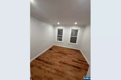 231 Ege Avenue, Jersey City, NJ 07304 - Photo 10