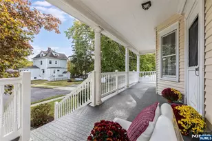 11 Mountain View Pl, Montclair, NJ 07042 - Photo 2